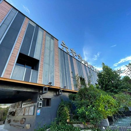 Roppongi Motel - Dalian Pingtung Bagian luar foto