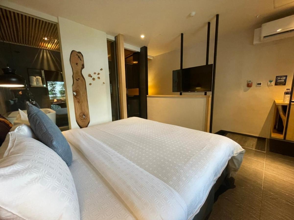 Roppongi Motel - Dalian Pingtung Bagian luar foto
