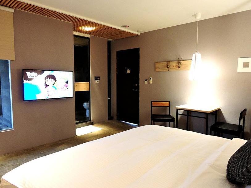 Roppongi Motel - Dalian Pingtung Bagian luar foto