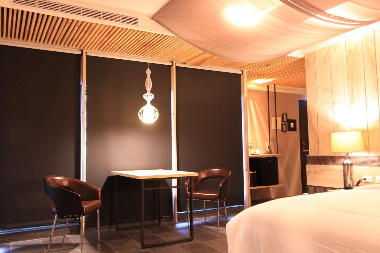 Roppongi Motel - Dalian Pingtung Bagian luar foto