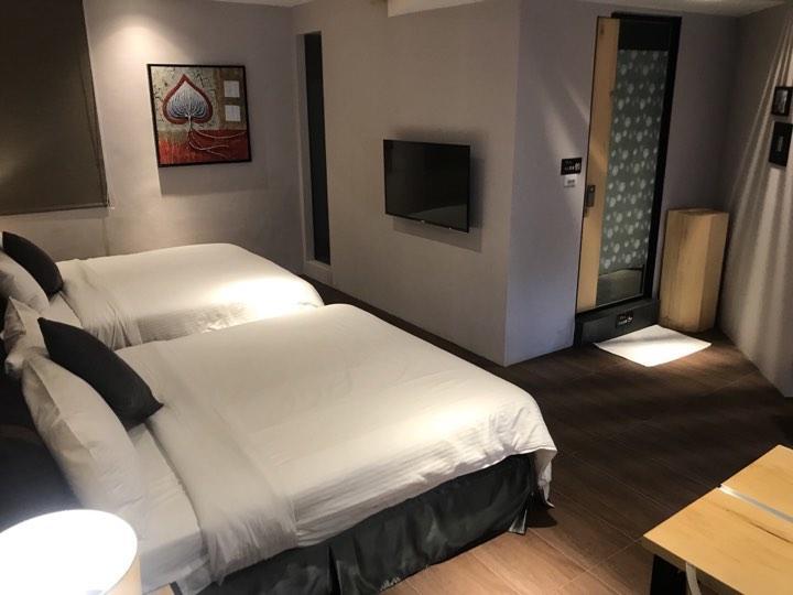 Roppongi Motel - Dalian Pingtung Bagian luar foto