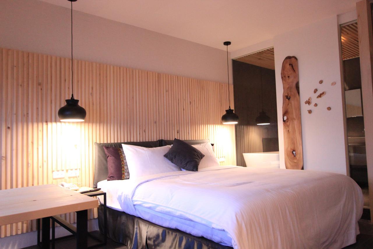 Roppongi Motel - Dalian Pingtung Bagian luar foto